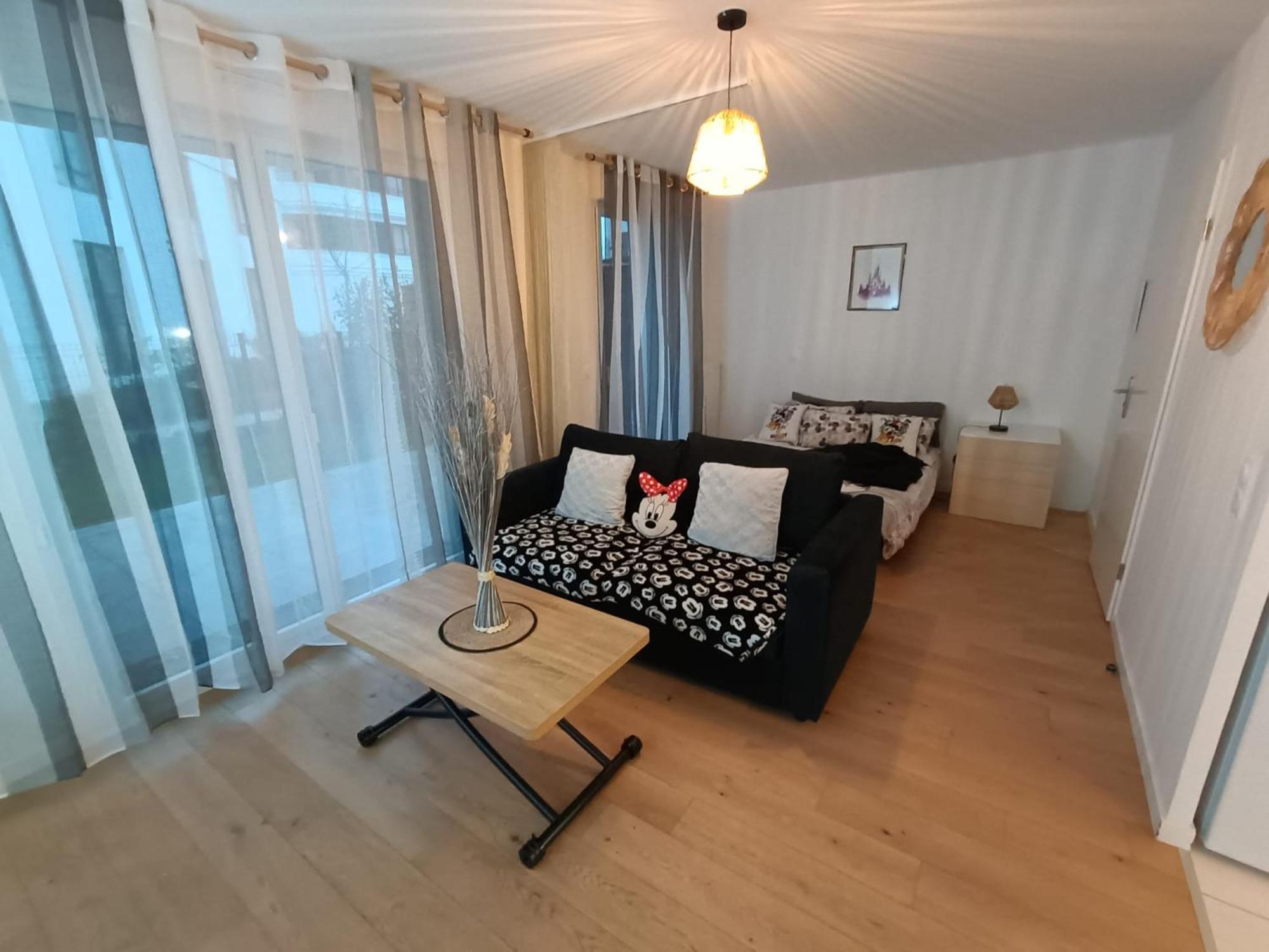 Disney - Paris 5 Min De Disney - Pk Prive Gratuit - 4 Personnes - Terrasse Jardin Chessy  Buitenkant foto
