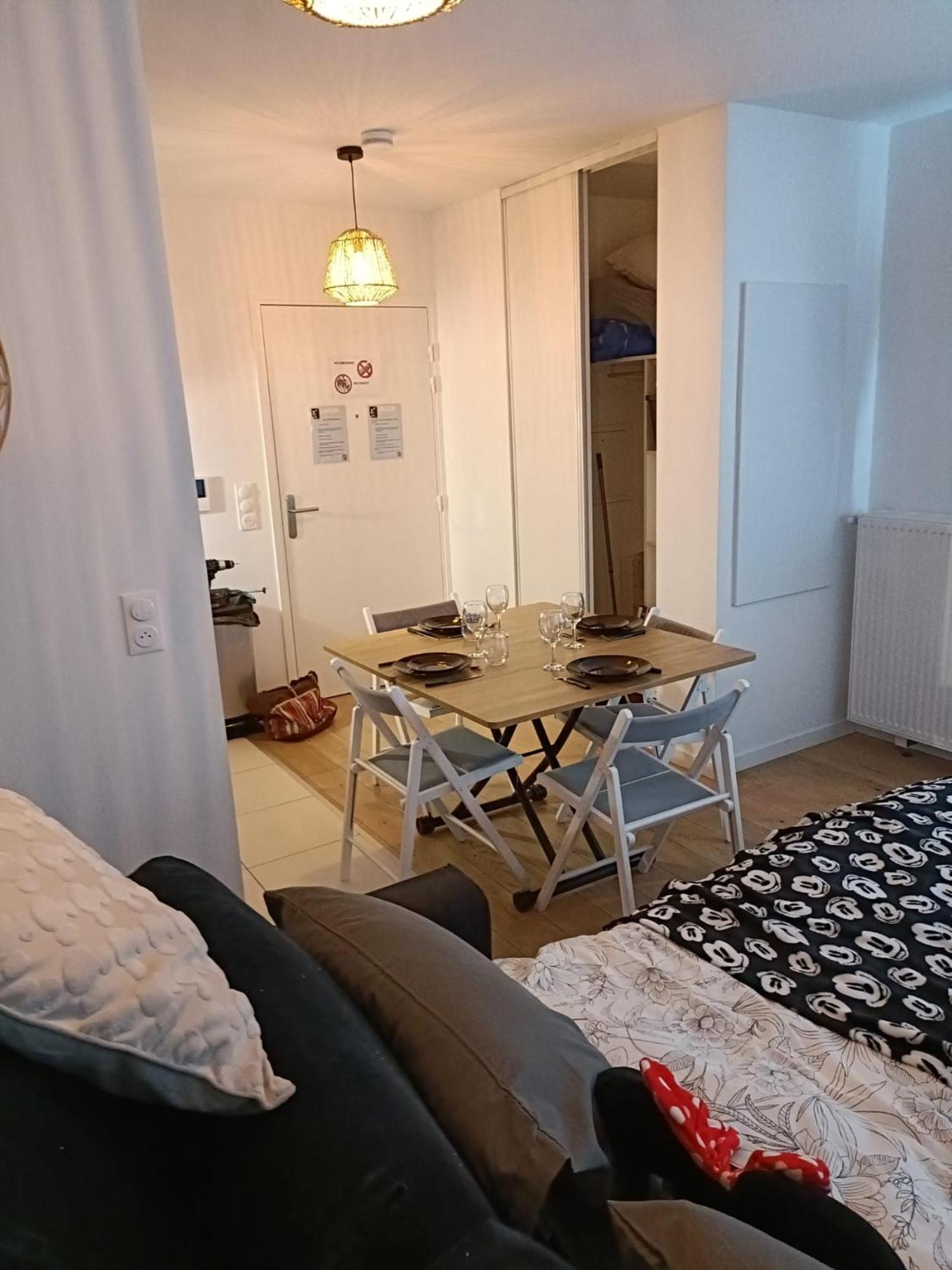 Disney - Paris 5 Min De Disney - Pk Prive Gratuit - 4 Personnes - Terrasse Jardin Chessy  Buitenkant foto