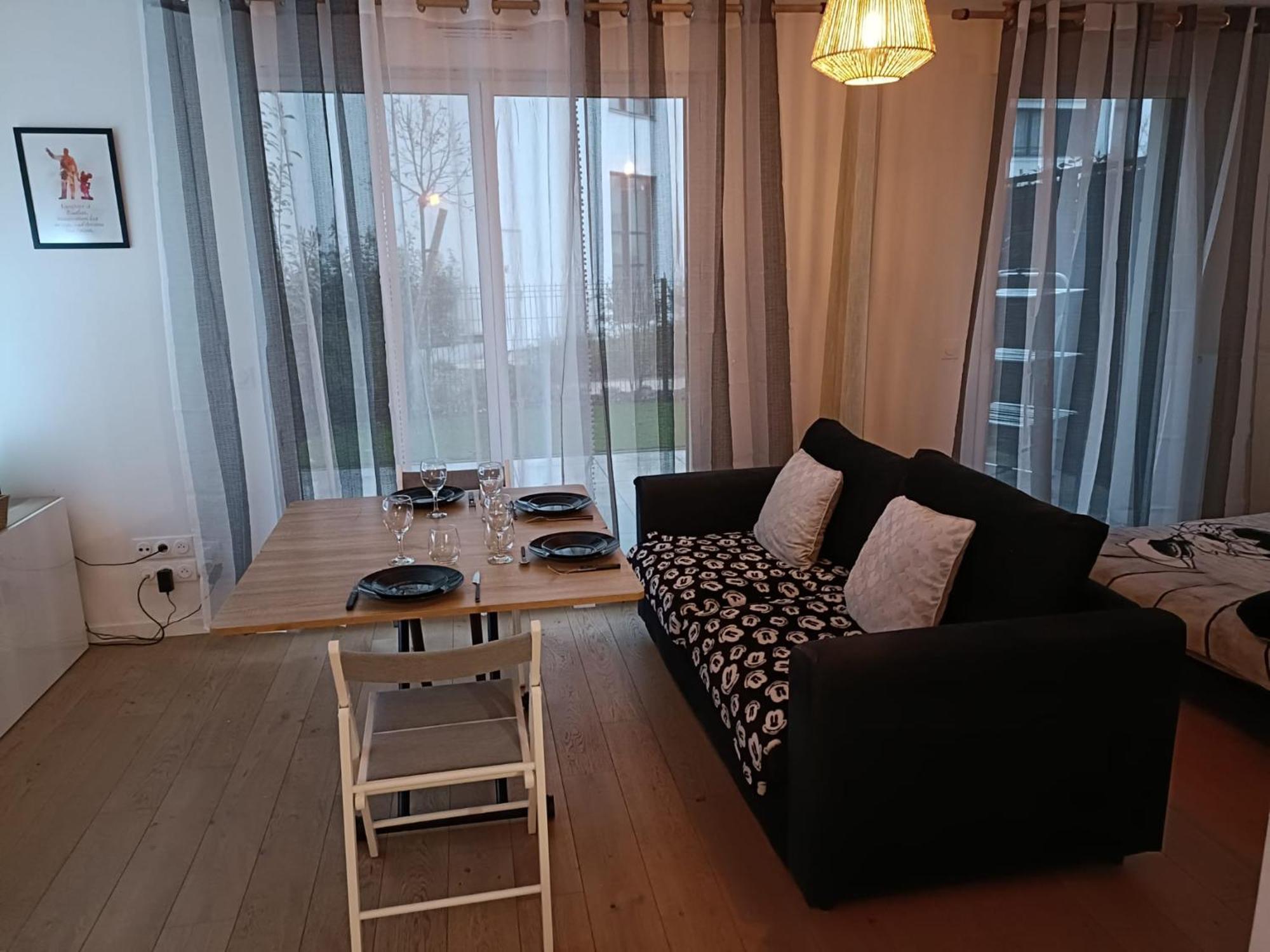 Disney - Paris 5 Min De Disney - Pk Prive Gratuit - 4 Personnes - Terrasse Jardin Chessy  Buitenkant foto