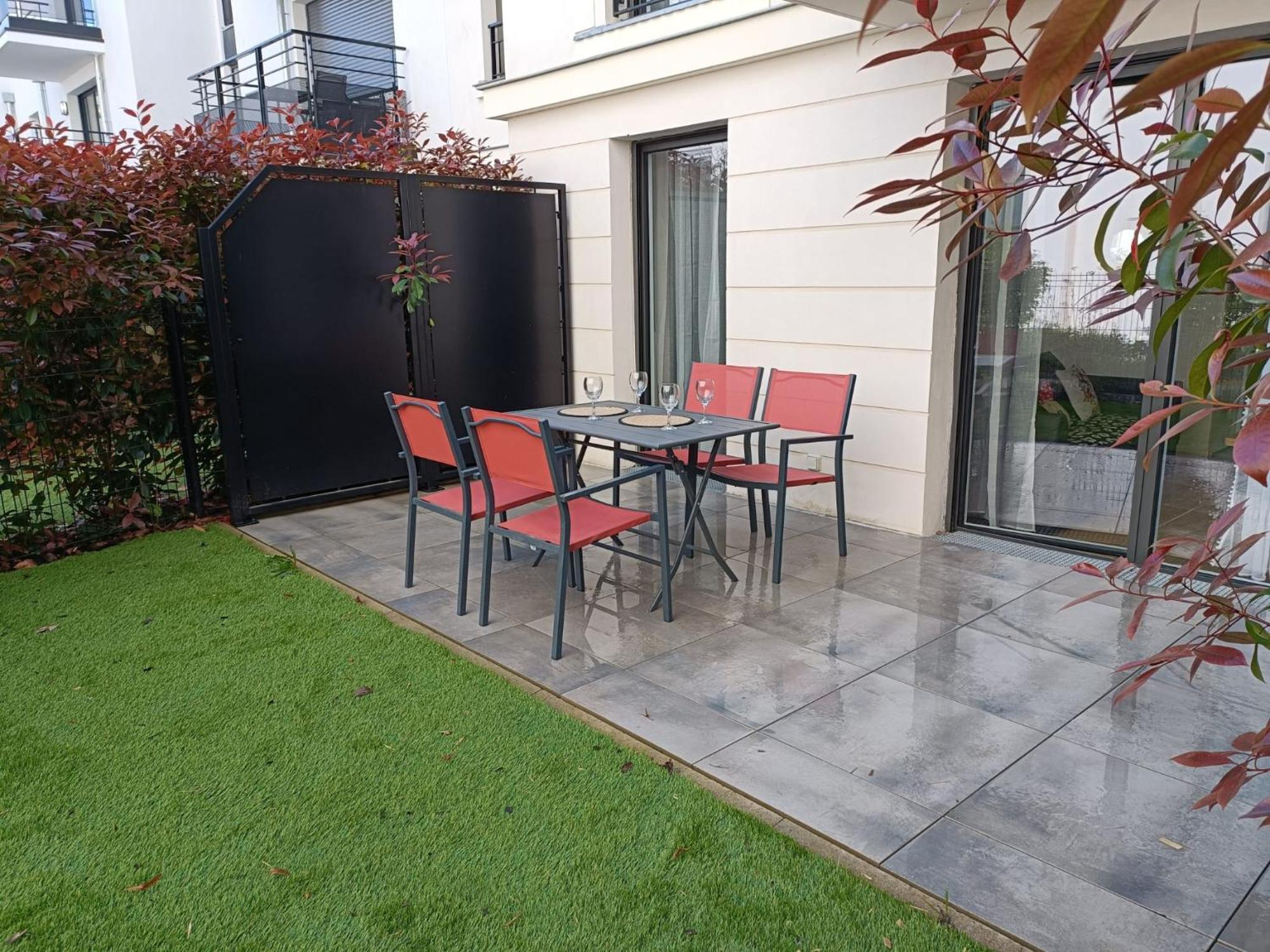 Disney - Paris 5 Min De Disney - Pk Prive Gratuit - 4 Personnes - Terrasse Jardin Chessy  Buitenkant foto